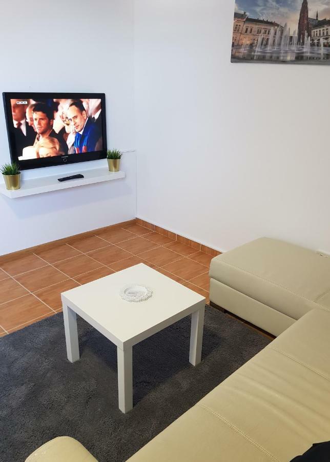Apartman Lena Osijek Exterior photo